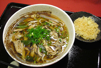 あったかきのこ汁 1,000円：県産きのこを、たっぷり使った温かいそば