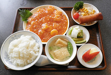 エビチリランチ ¥1,050