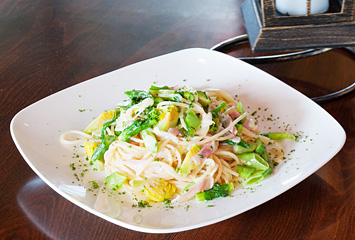 地場産野菜のスパゲッティー（旬の野菜と県産野菜をふんだんに使用）