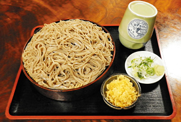 大もりそば ¥550：当店人気No.1・ボリューム有りです。