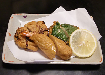 自家製さつまあげ ¥750／県産の大和芋と近海の白身魚で毎日手づくり。人気の品