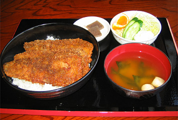 ソースカツ丼 ¥800